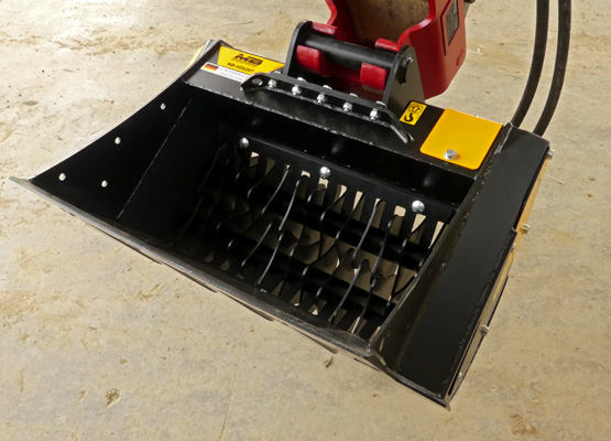 Schaufelseparator MS01 mieten - MB Crusher HDS207